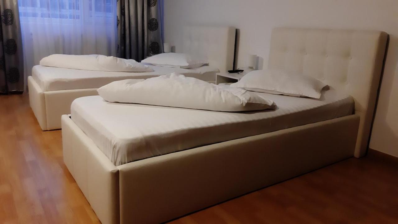 Casablanca Hostel ไกรโอวา ภายนอก รูปภาพ